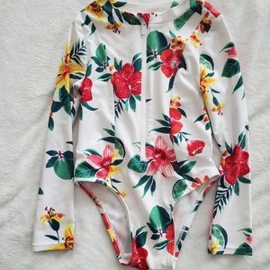 Girls bathing suit (Old Navy)